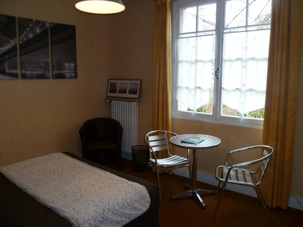 Hotel La Residence Villeneuve-sur-Lot Szoba fotó