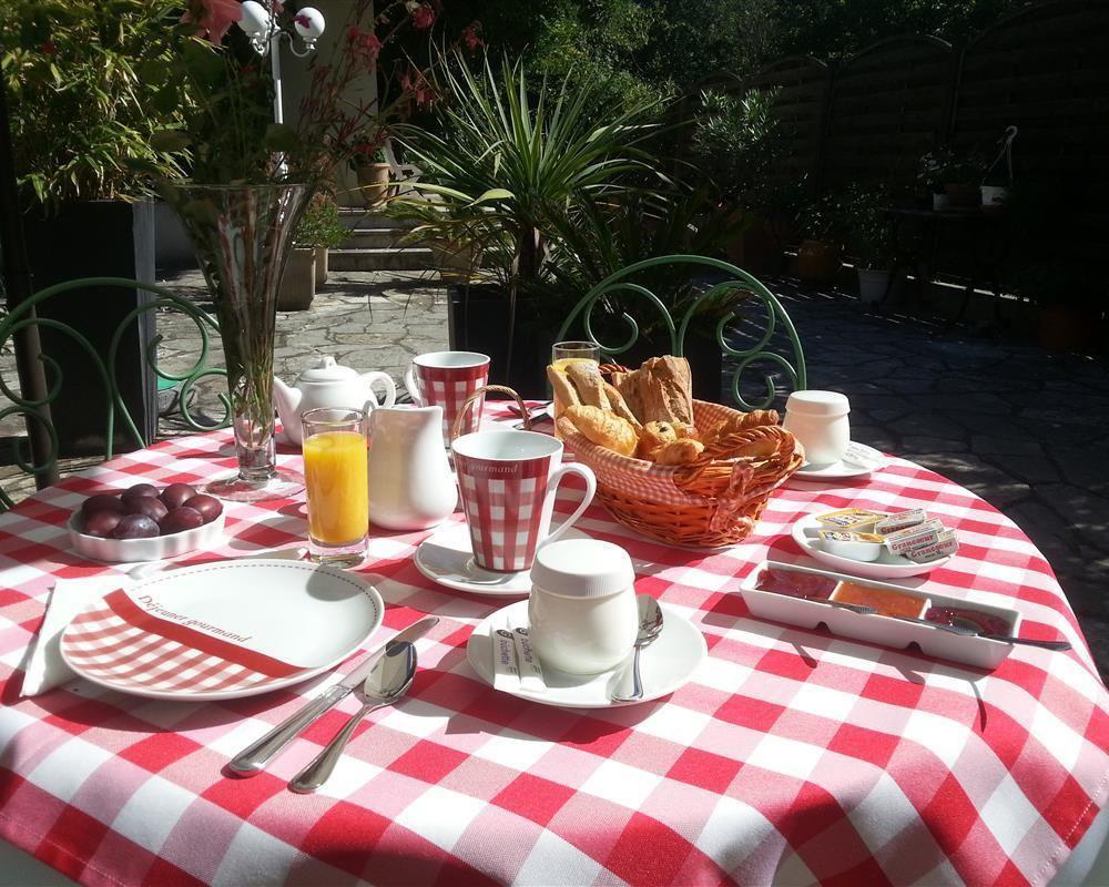 Hotel La Residence Villeneuve-sur-Lot Kültér fotó